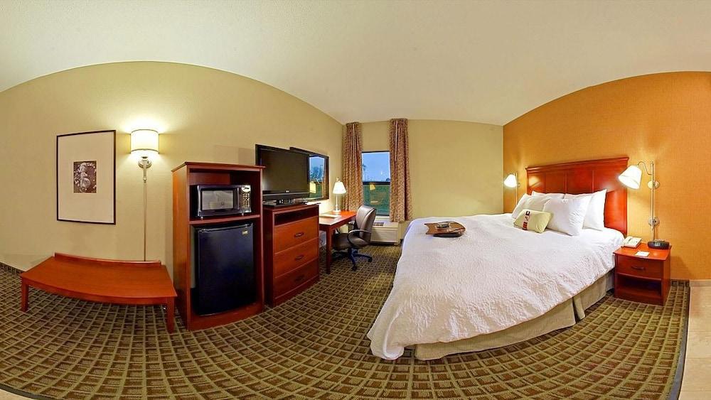 Hampton Inn & Suites Valparaiso Exteriör bild